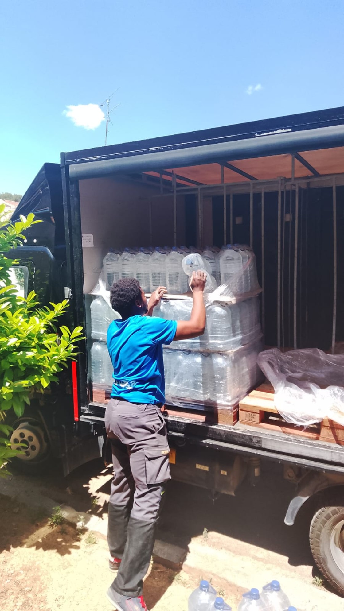 El agua vuelve a no ser apta para consumo en La Codoñera, Valmuel y Puigmoreno