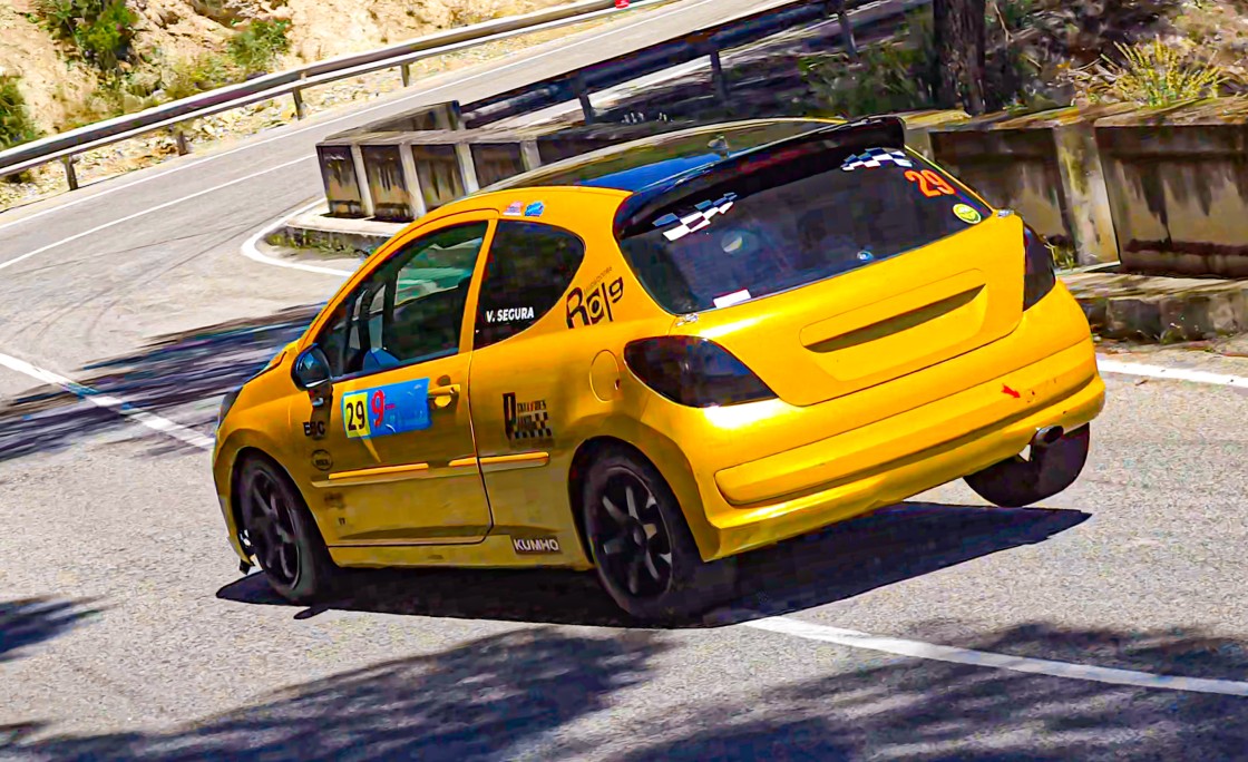Buen papel de los pilotos alcañizanos Josa y Magallón en la Subida a Guadalest