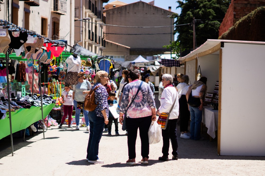 La celebración de la Feria de Mayo abarrota de visitantes Cantavieja