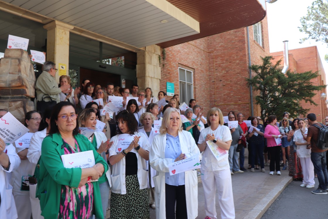 Trabajadores del Hospital Obispo Polanco se movilizan por el cierre del 15% de las camas