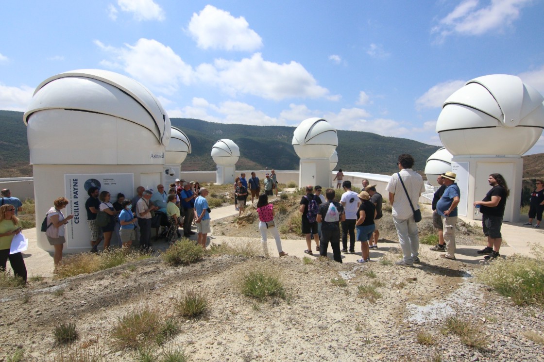 Galáctica lanza su programa Verano Galáctico 2025 con más de 30 actividades bajo las estrellas