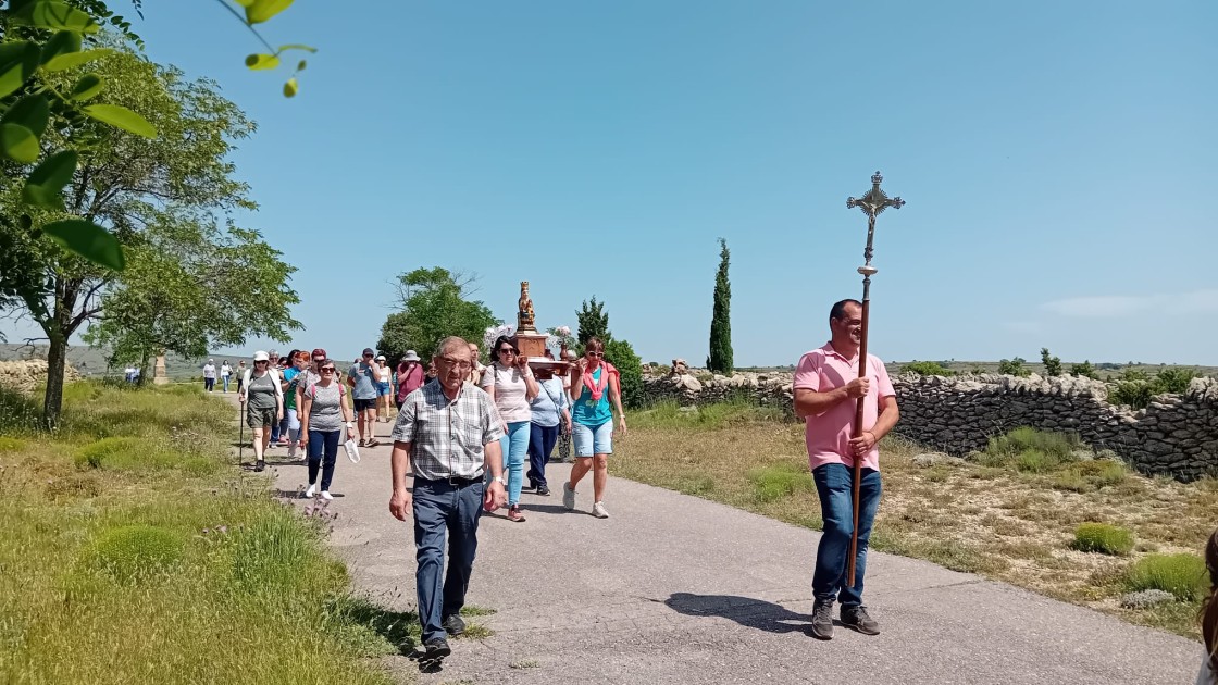 La Iglesuela muestra su devoción por la Virgen en el Cid de Mayo