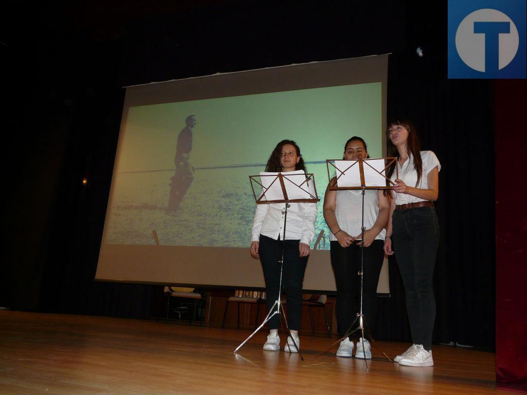 ‘Seis cursos en Teruel’ acerca a los chicos del Vega del Turia a Labordeta