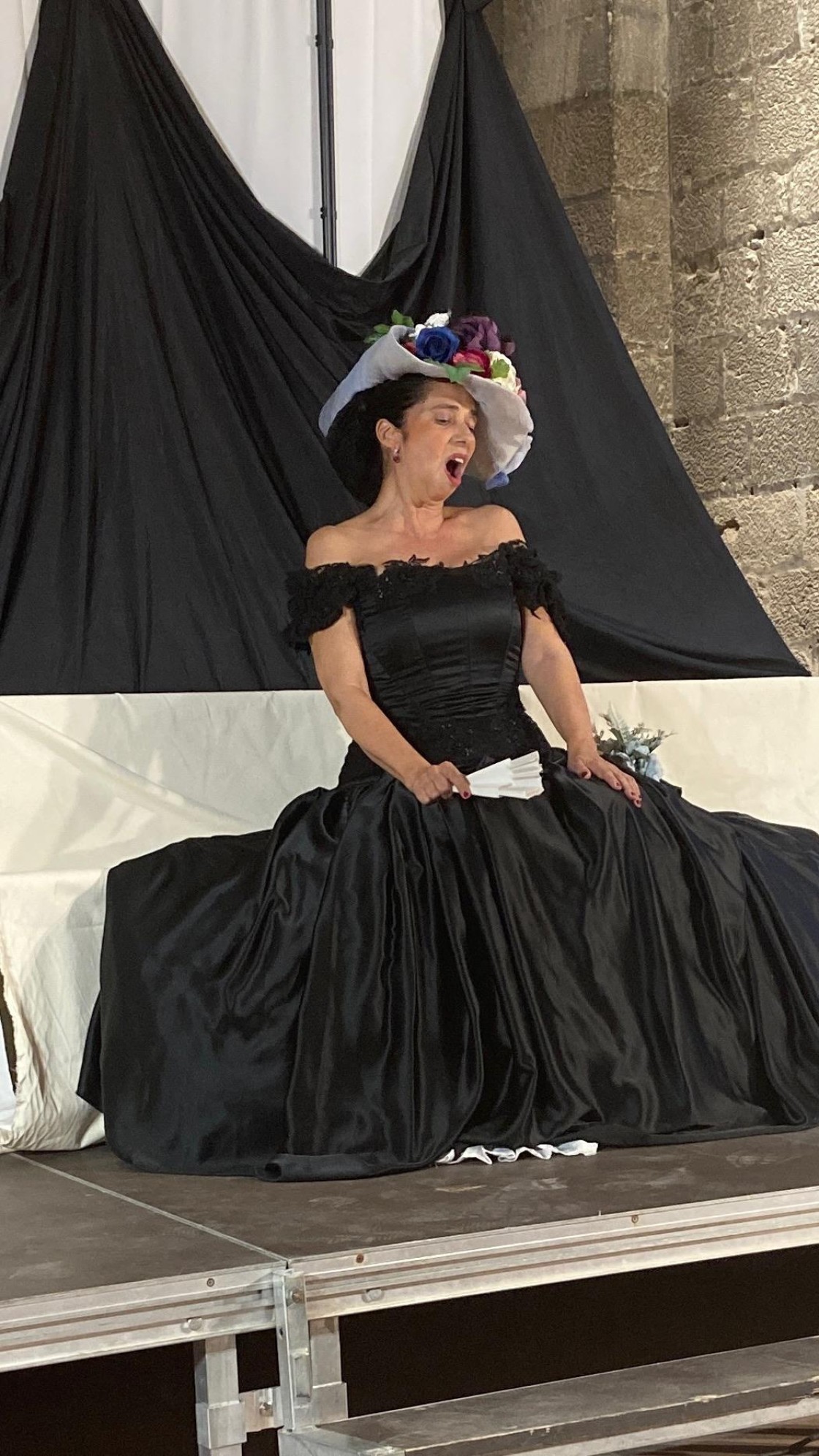 Anna Feu, soprano y profesora de canto: “Puede intimidar cantar junto a gente de gran trayectoria, pero de esa fusión ganan todos”
