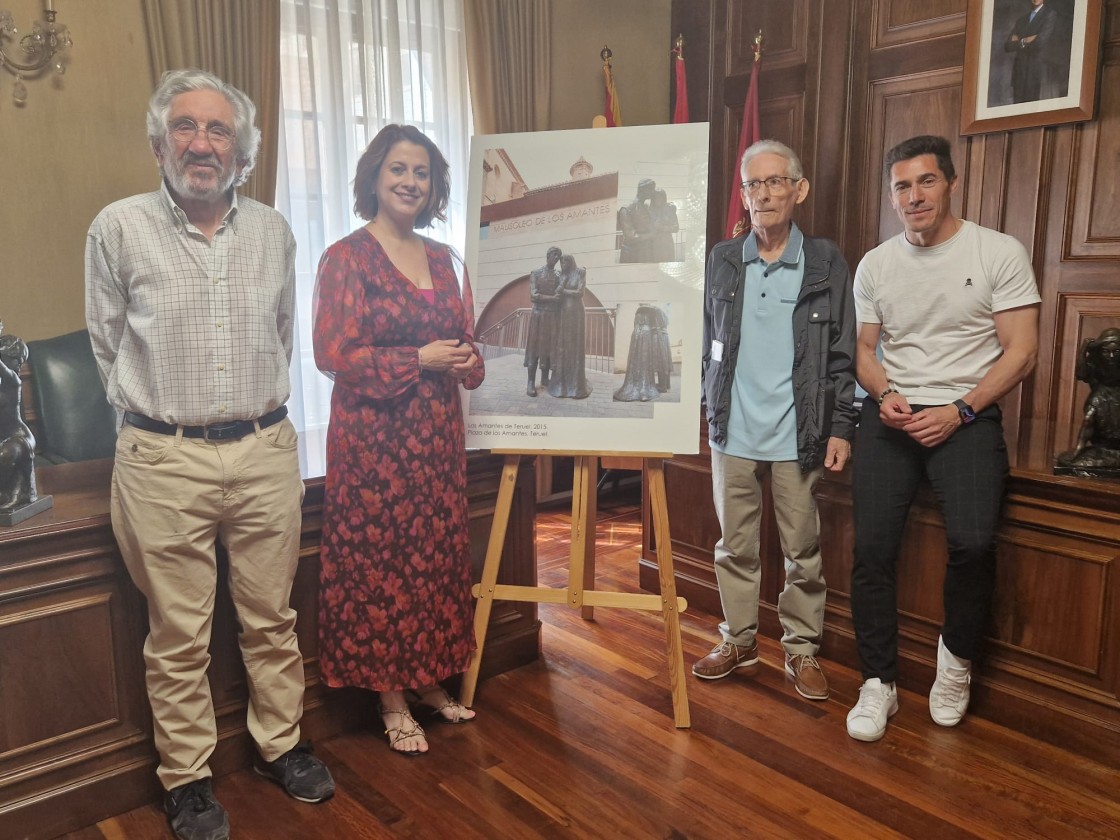 Manuel Escriche, Medalla de Oro de la Ciudad de Teruel 2025, expone su obra escultórica en el Claustro del Obispado