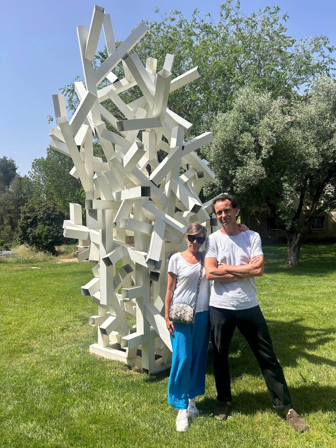 Una nueva ruta de arte contemporáneo florece entre los viñedos de Venta d’Aubert