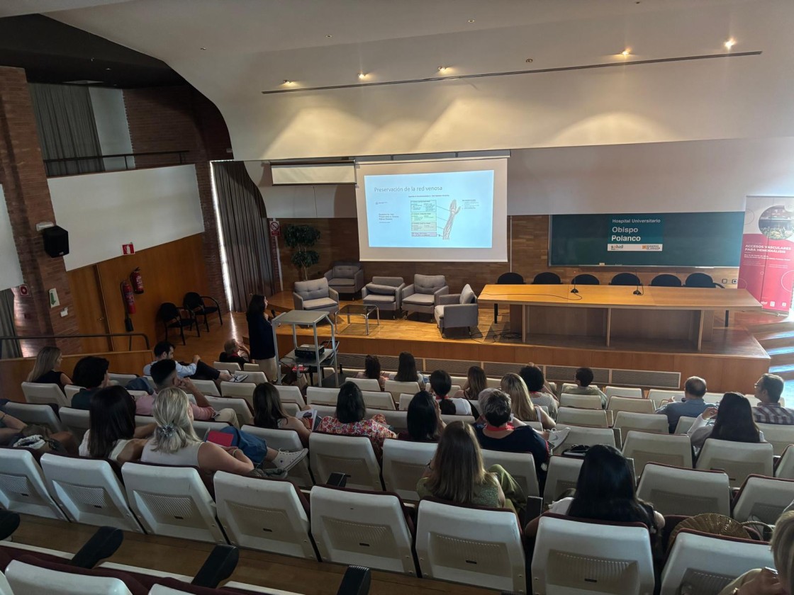 Unos 50 profesionales se forman en Teruel para mejorar la hemodiálisis