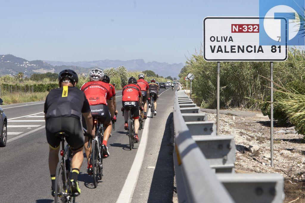 Los ciclistas de Teruel protestan contra los accidentes