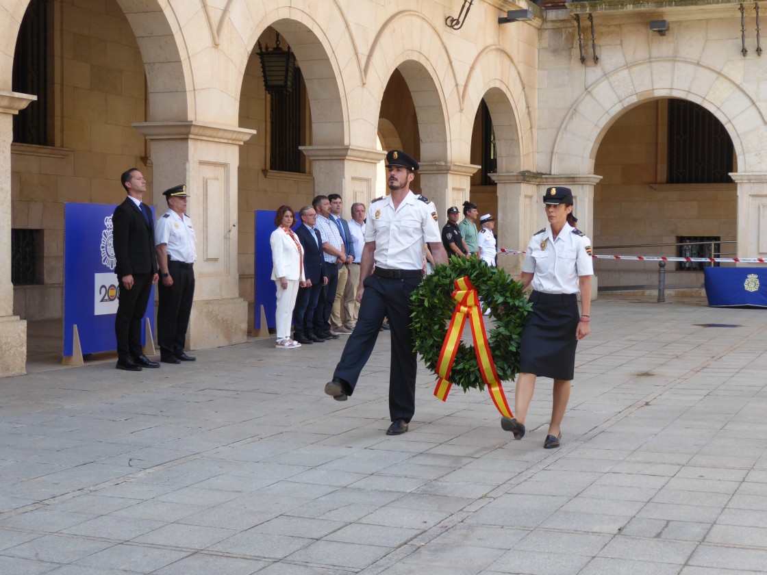 La Policía Nacional homenajea a las víctimas del terrorismo