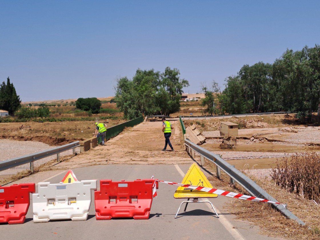 Vinaceite ansía recuperar el agua y habilitar un paso sobre el Aguasvivas tras la riada