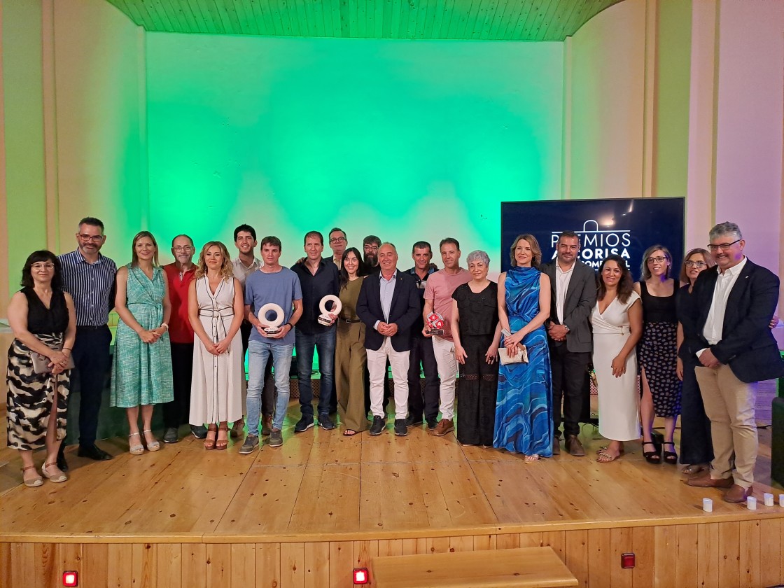 Omedas, Muebles Félez y Áridos Gracia brillan en la IV Gala Alcorisa Villa Comercial
