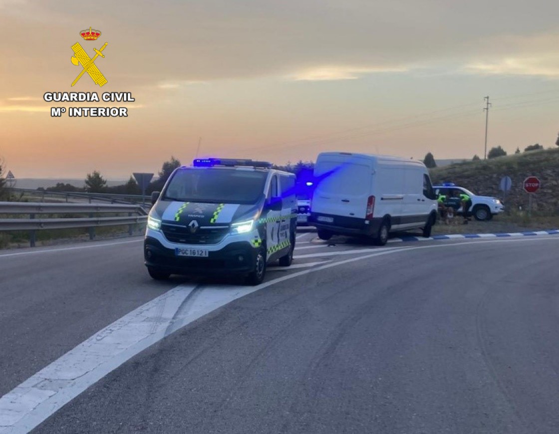 La Guardia Civil de Teruel investiga a la conductora de un vehículo implicado en un siniestro vial en la N-234 por conducir bajo la influencia de alcohol