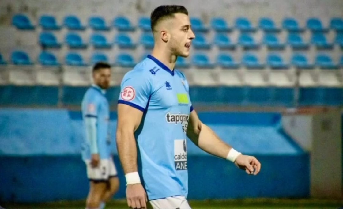 El Calamocha CF pesca del Brea al central Carlos Cirac