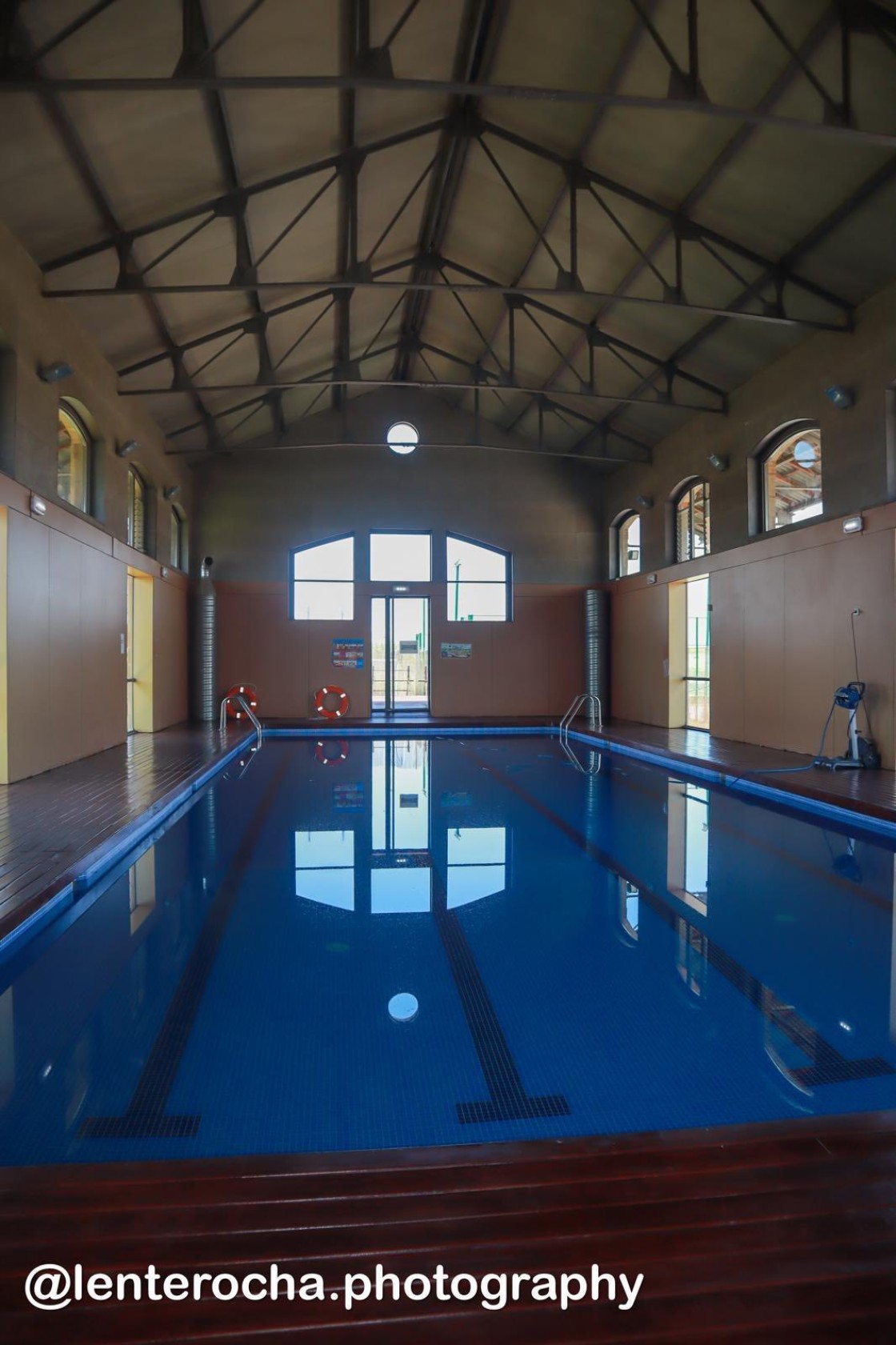 Perales del Alfambra propone actividades acuáticas en la piscina