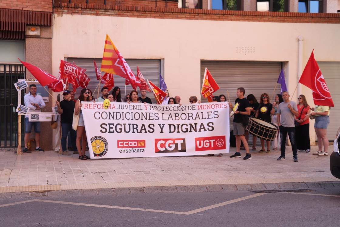 Los profesionales del sector de protección de menores reivindican mejoras laborales