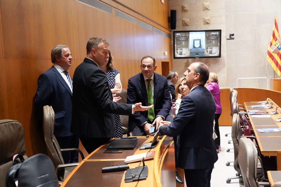 Azcón: “Se van a poner todos los medios para que las embarazadas no tengan problemas”
