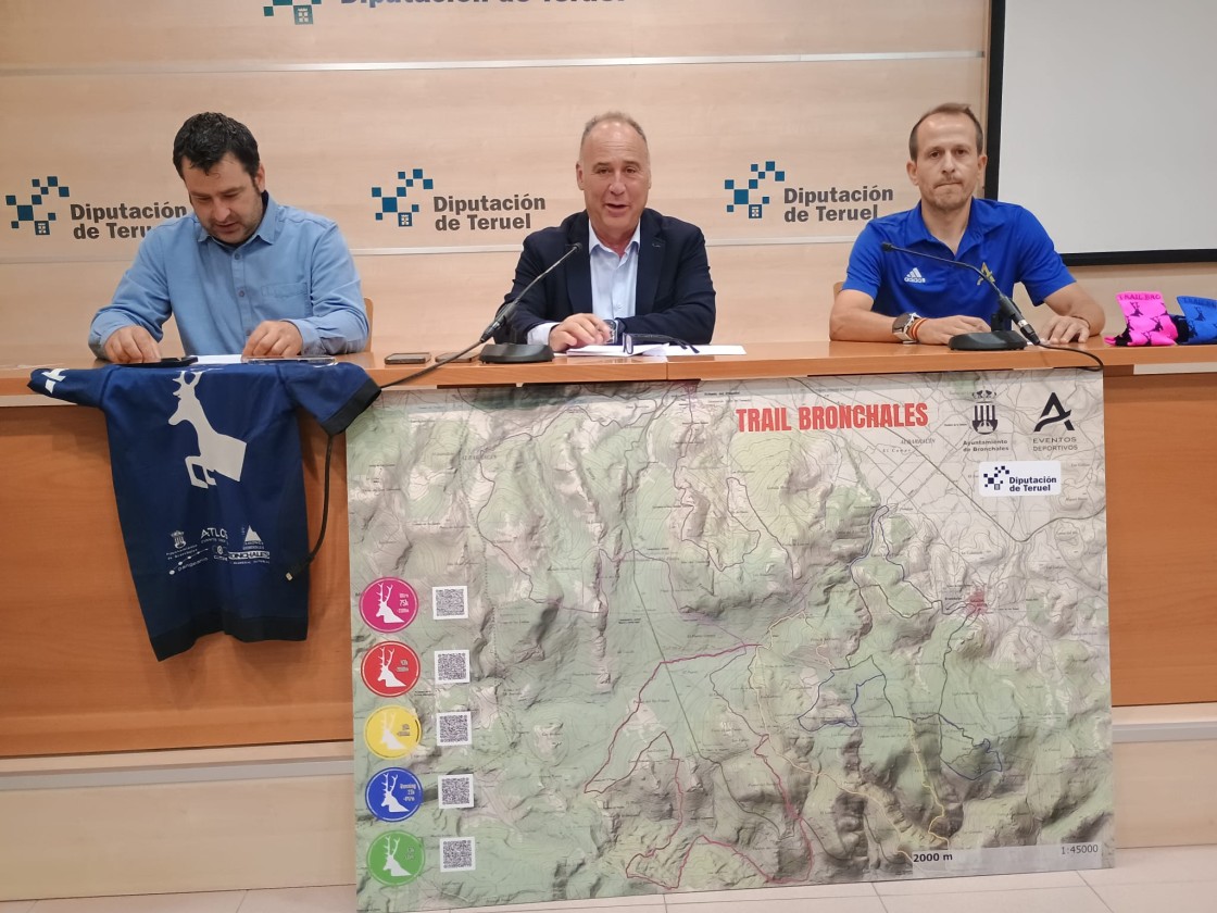 Bronchales prepara 15.000 litros de agua para combatir el calor previsto en su Trail