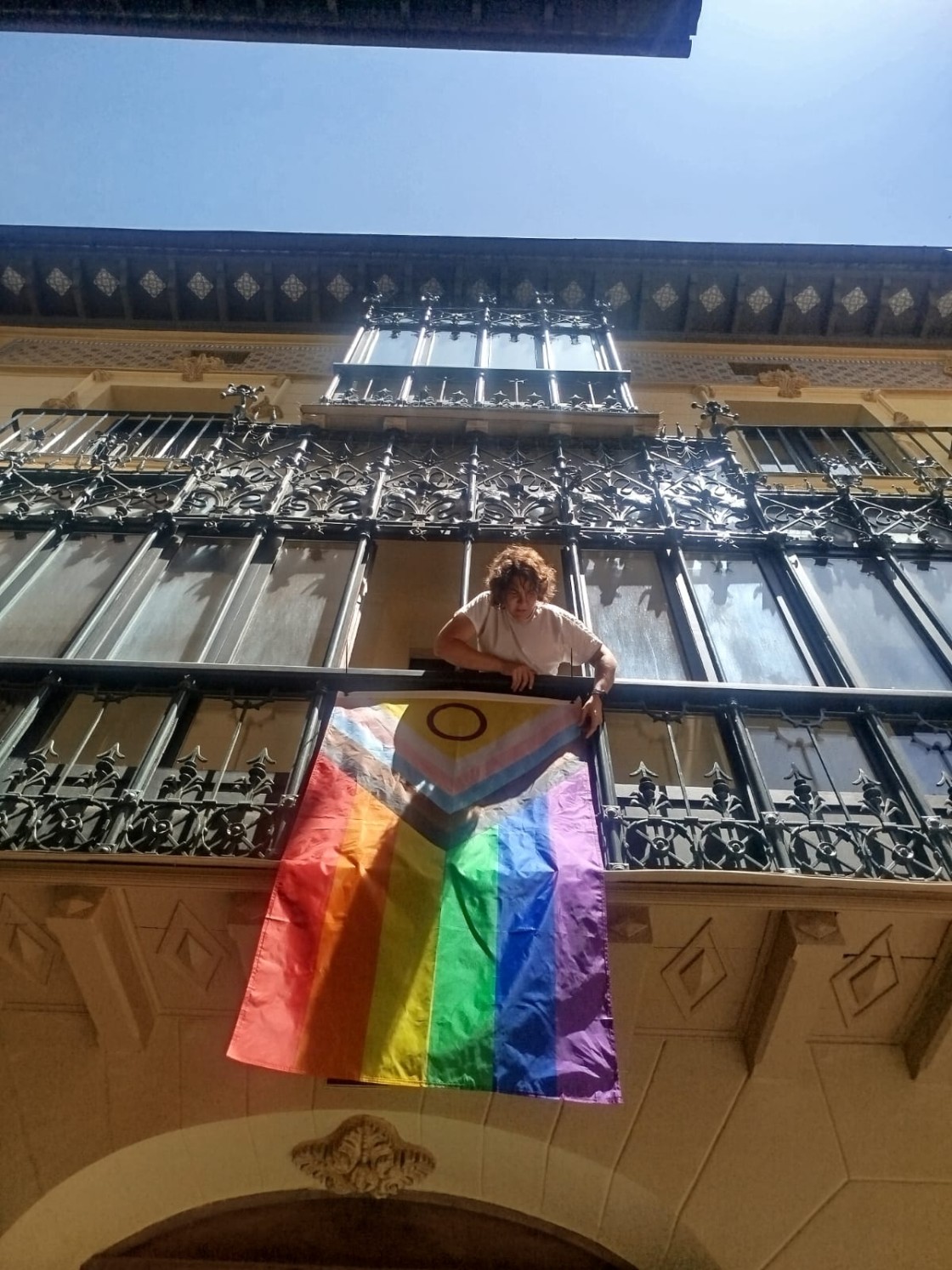 Instituciones, partidos y entidades se comprometen con el colectivo