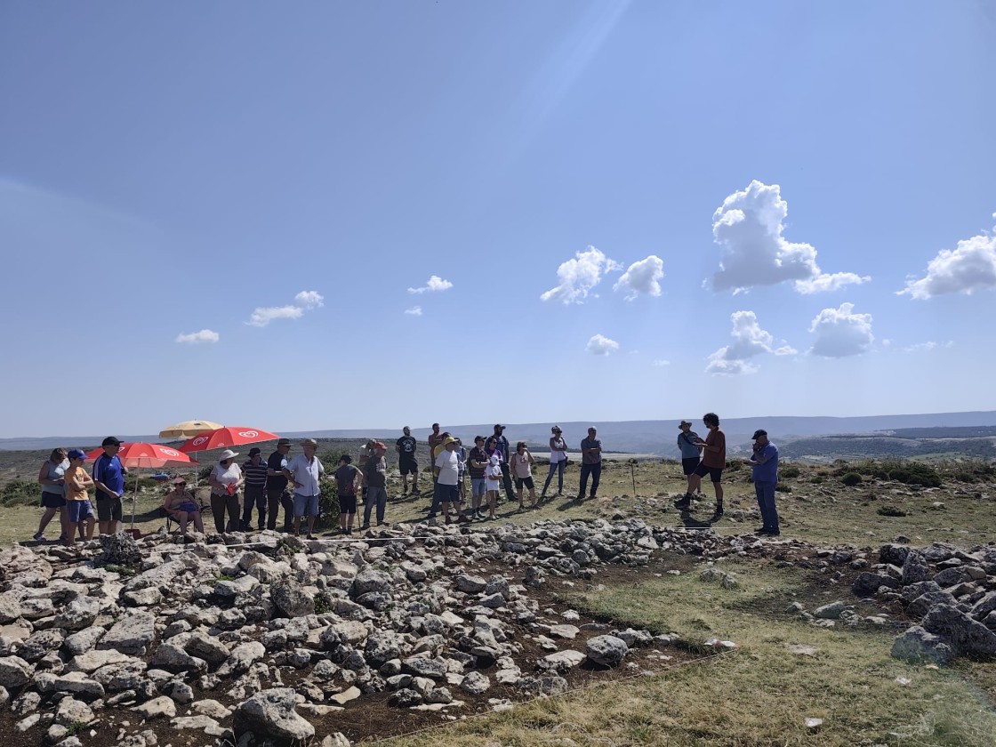 Jorcas acoge una Jornada Abierta para mostrar los restos hallados en La Muela