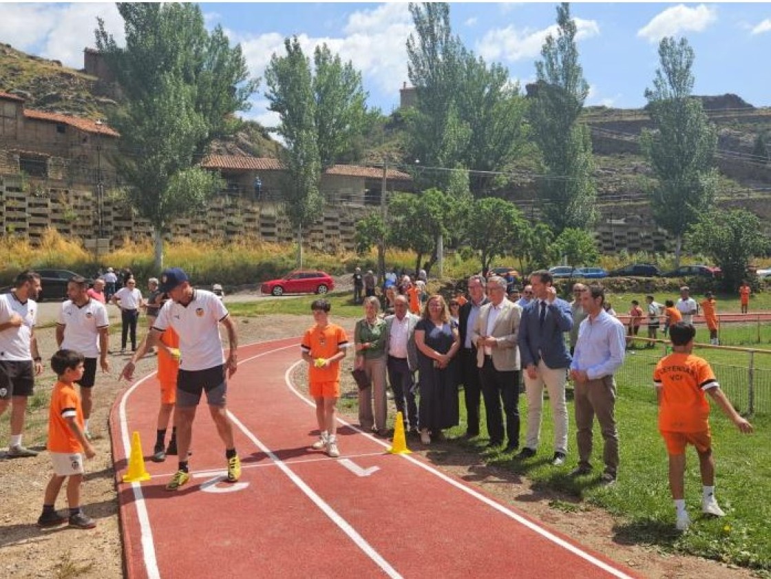 Alcalá de la Selva cuenta con una nueva pista de atletismo para entrenamientos en altura