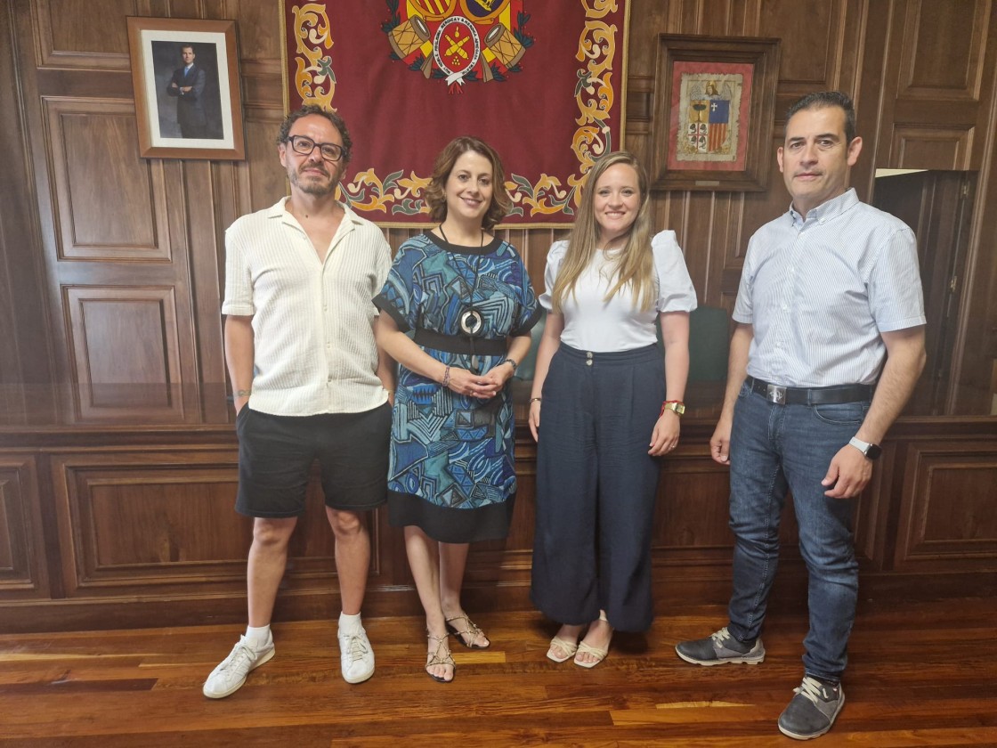 El Ayuntamiento presenta una nueva versión del Himno de la Vaquilla de Antón García Abril