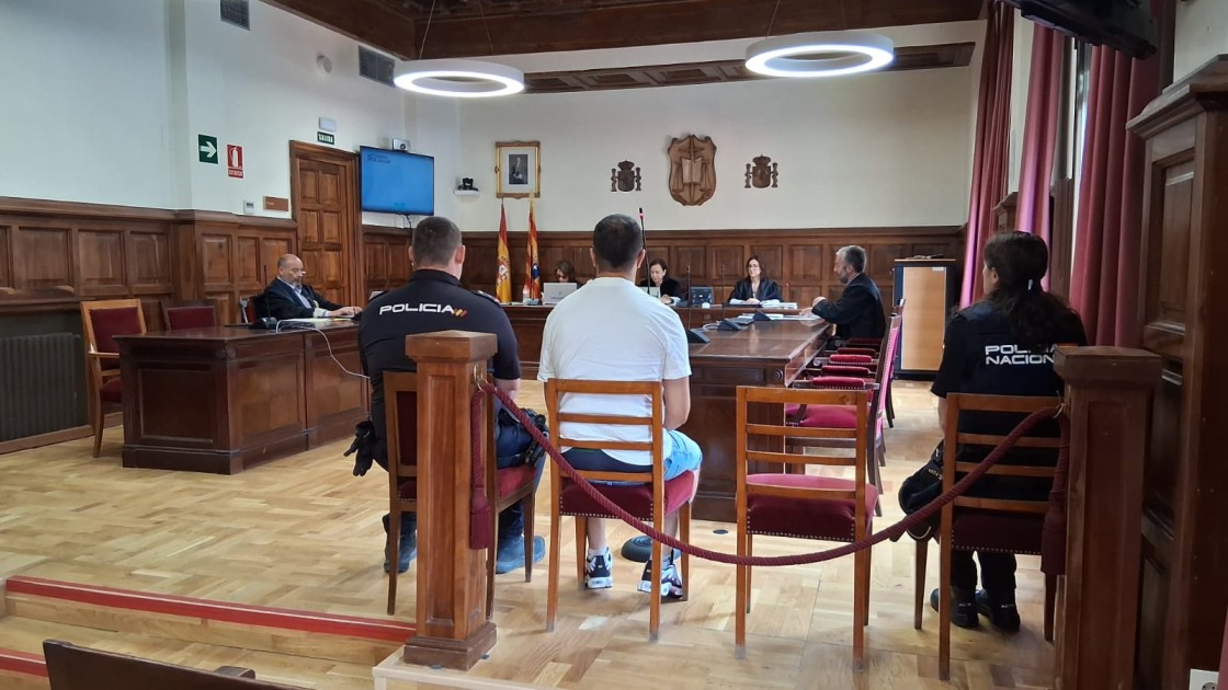 Piden cinco años de prisión para un hombre por delitos de tráfico de drogas y lesiones