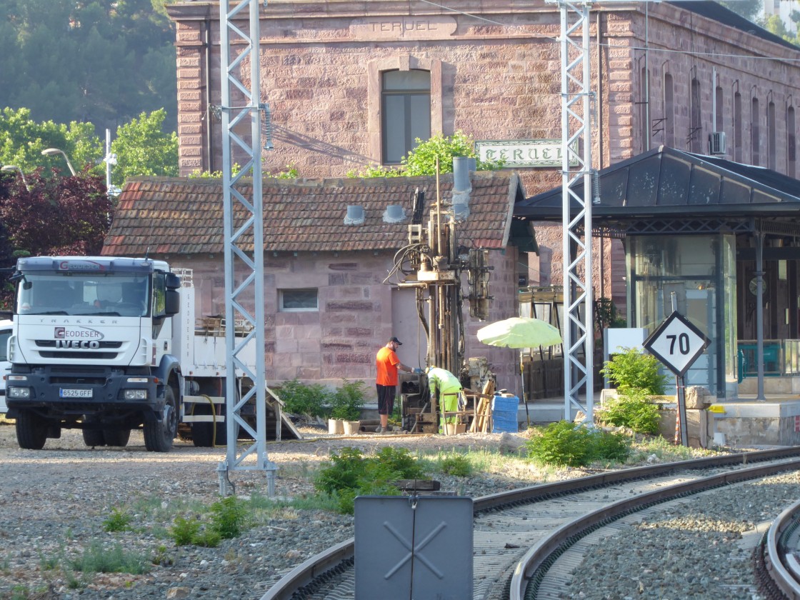Sondeos previos para la construcción del paso inferior de la estación de tren