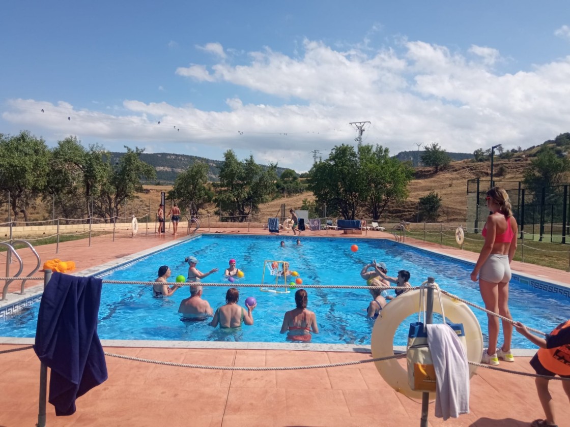 La Comarca del Maestrazgo pone en marcha todas las actividades en las piscinas municipales