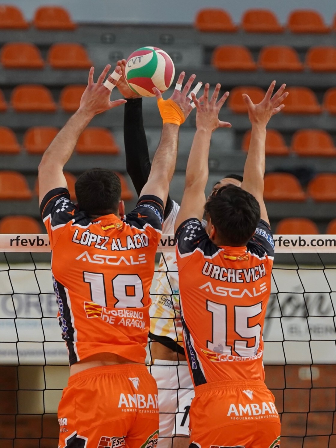 Pamesa Teruel organiza un nuevo campus de voleibol en Gea de Albarracín