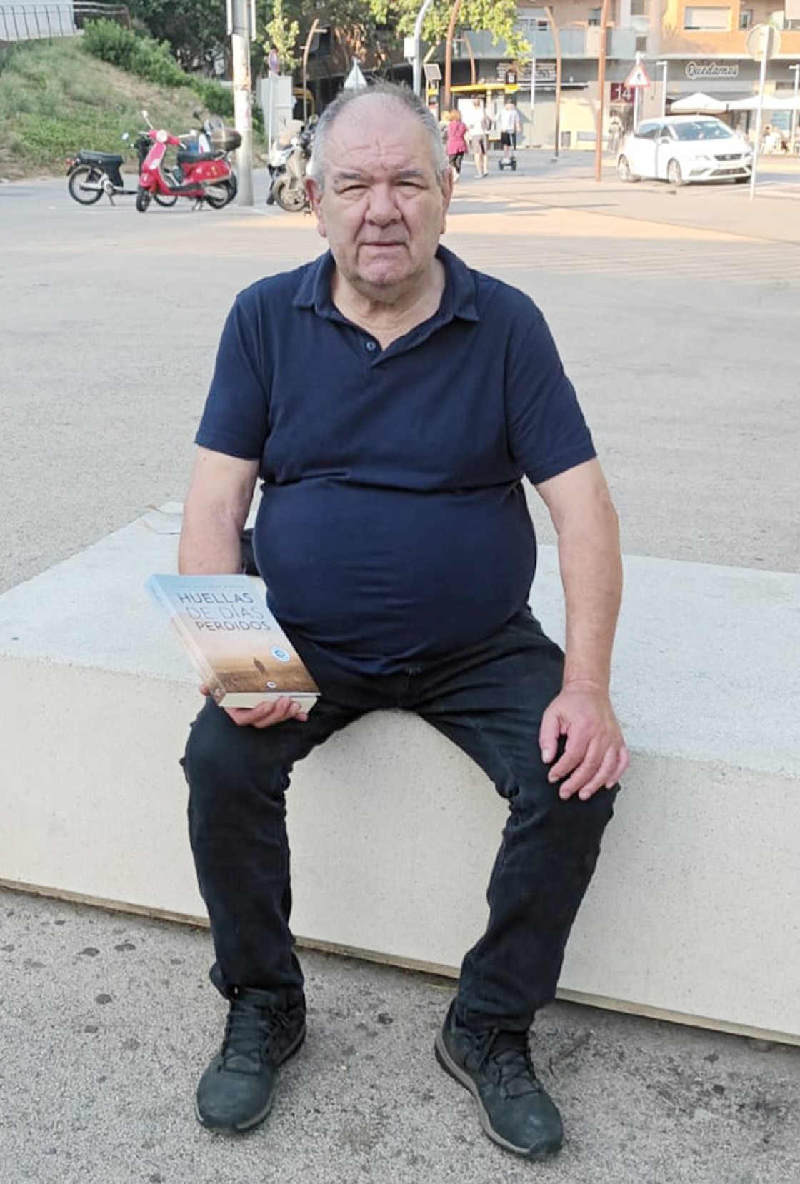 Juan Antonio Salvador Omella, autor de la novela ‘Huellas de días perdidos’: