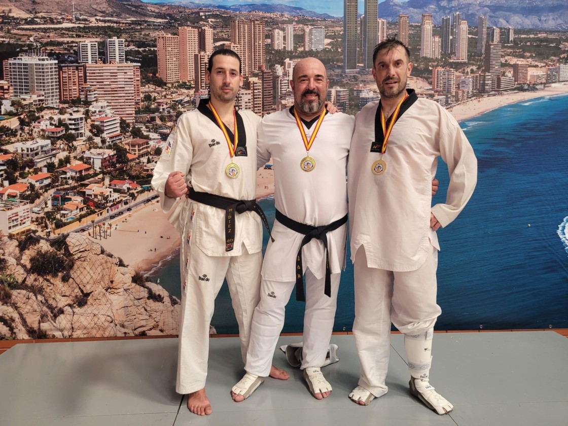 El Taekwondo Ciudad de Teruel se trae para casa un par de medallas de oro