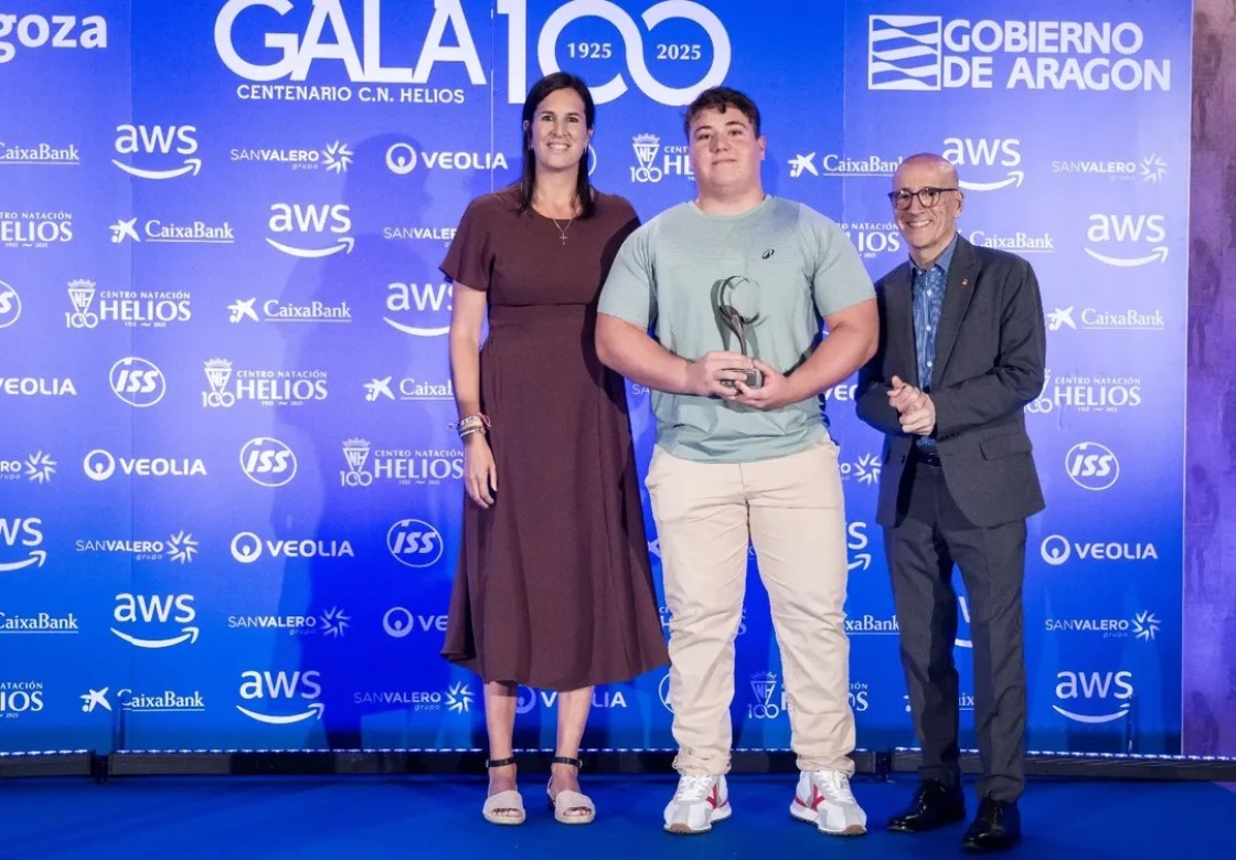 El Helios reconoce a Carlos Magallón por su Campeonato de España