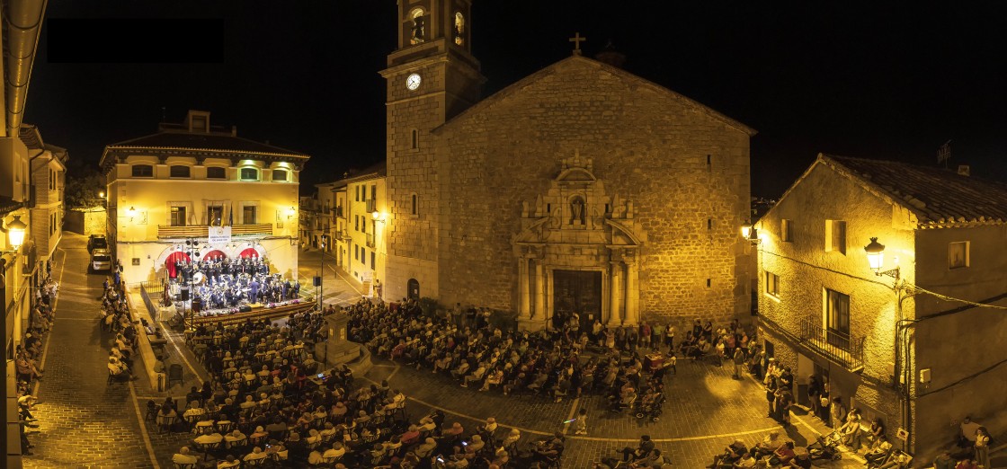 ‘Carmina Burana’ de la Unión Musical de Sarrión llena de público la localidad turolense