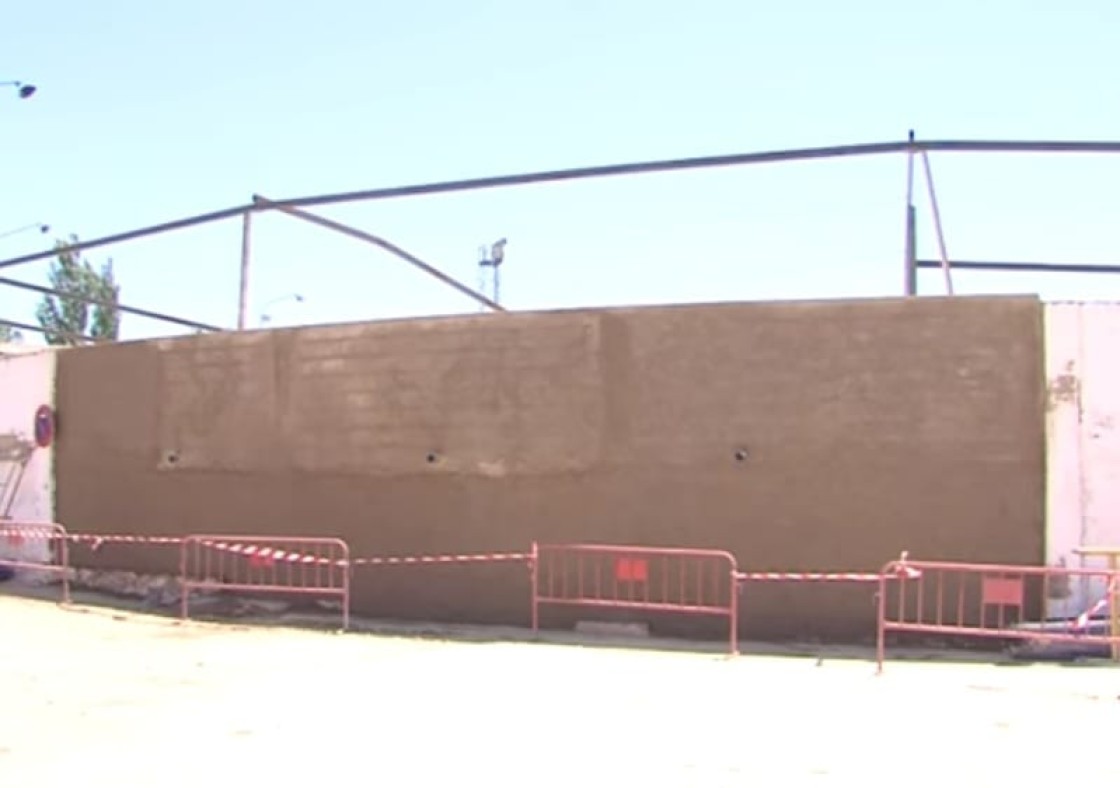 Calamocha repara los daños de la plaza de toros antes de las fiestas