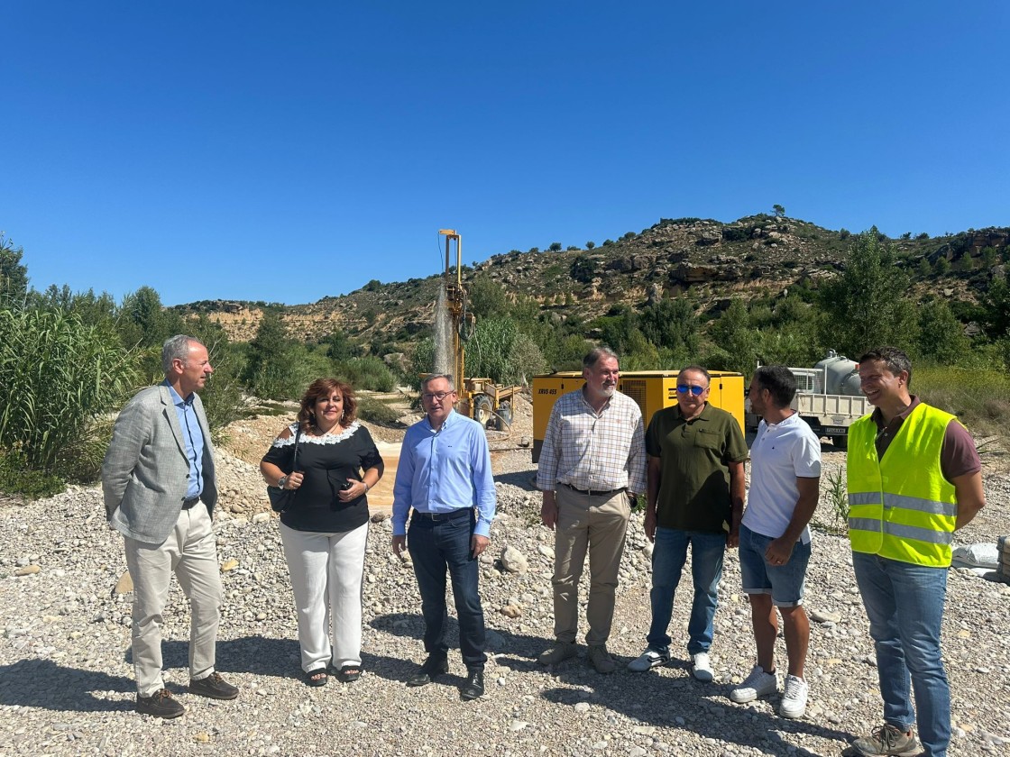 Mazaleón tendrá una nueva captación de agua tras el sondeo de explotación acometido por la Diputación de Teruel y tiene reparado el azud con una obra del IAA