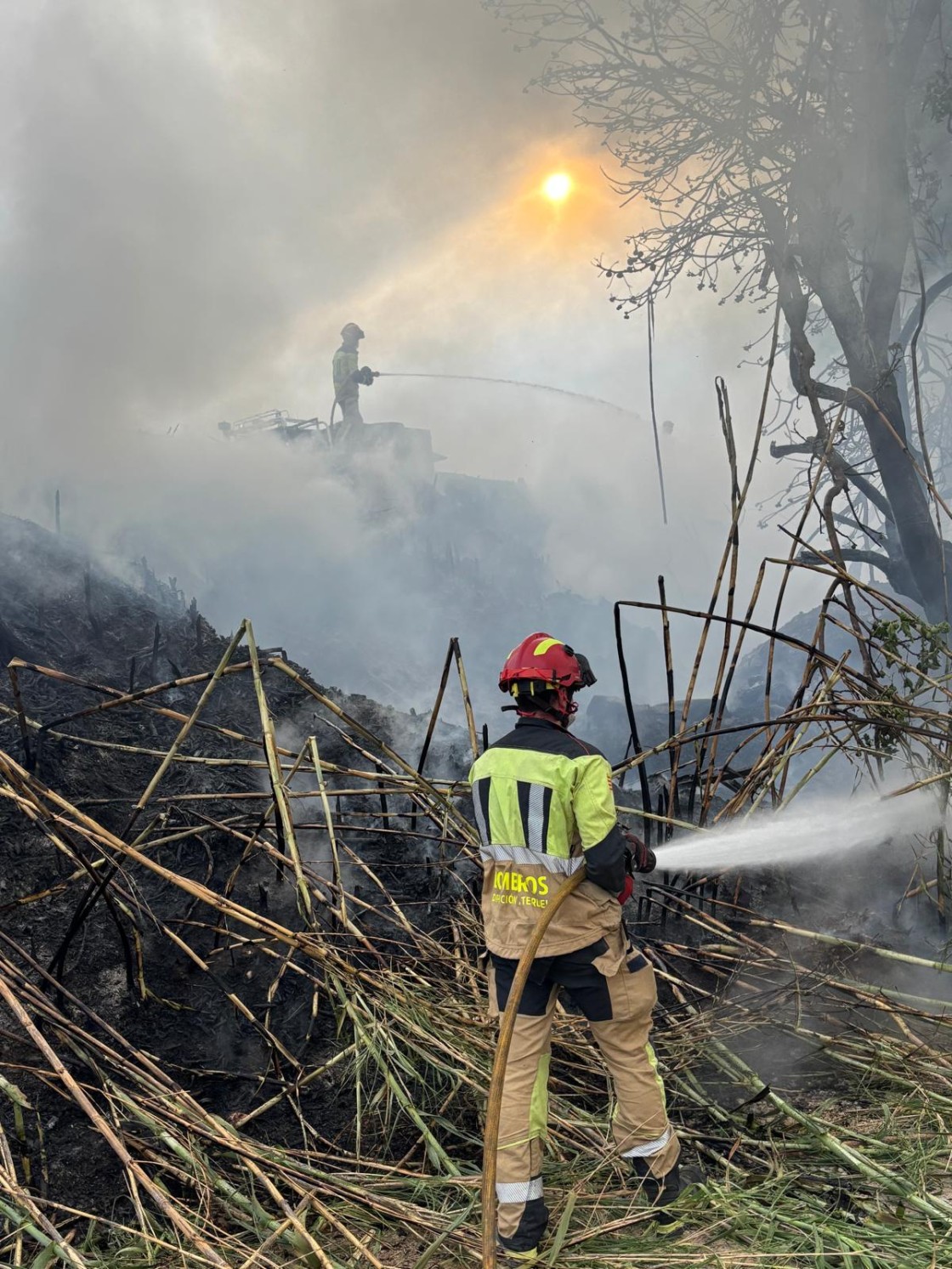 Controlado un pequeño incendio en el Camino de Santa Bárbara en Alcañiz