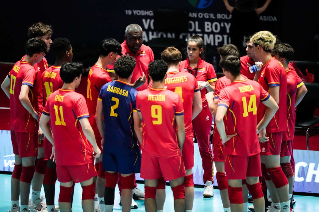 España peleará por el bronce en el Mundial sub-19 de Voleibol tras caer ante Polonia en semifinales