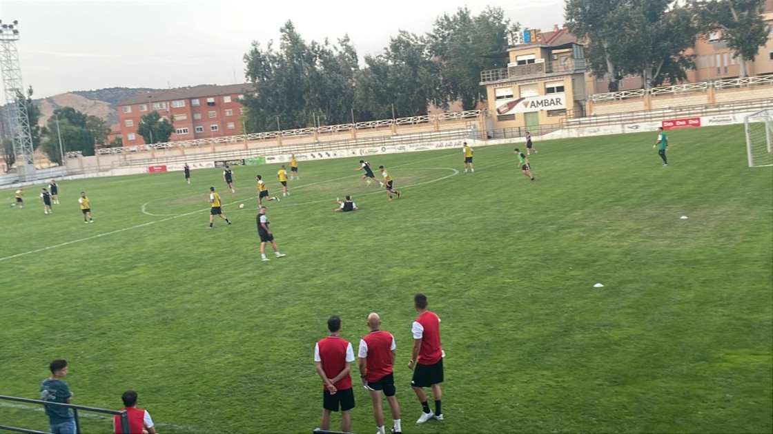 Semana de regreso al trabajo para los equipos turolenses de Tercera Federación