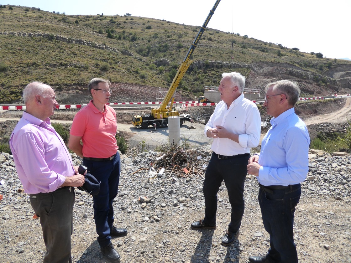 Las obras del Plan de Carreteras del itinerario este-oeste en la provincia estarán acabadas un año antes