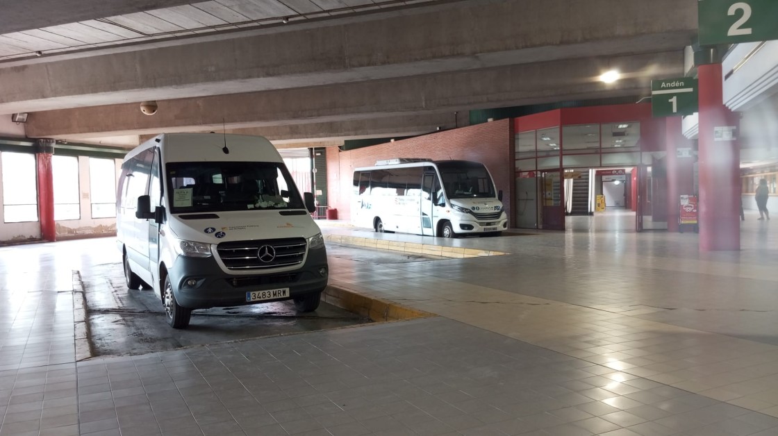 Fomento adjudica el contrato del servicio de transporte de viajeros del área de Gúdar-Javalambre