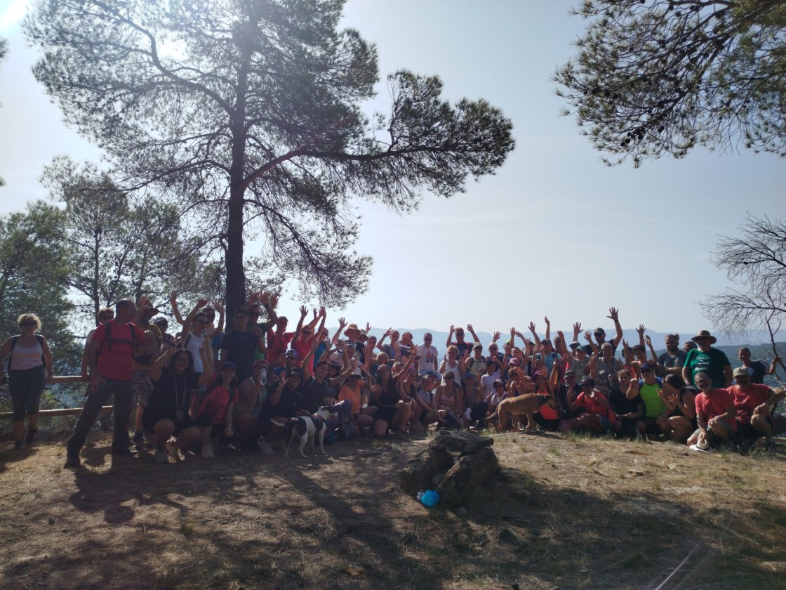 Finaliza la recuperación de las balsas de Arens con una ruta multitudinaria
