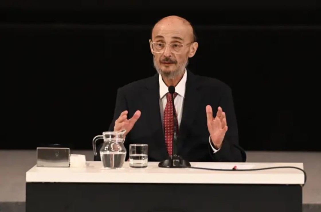Profundos valores, voz crítica, acento aragonés y mirada municipalista