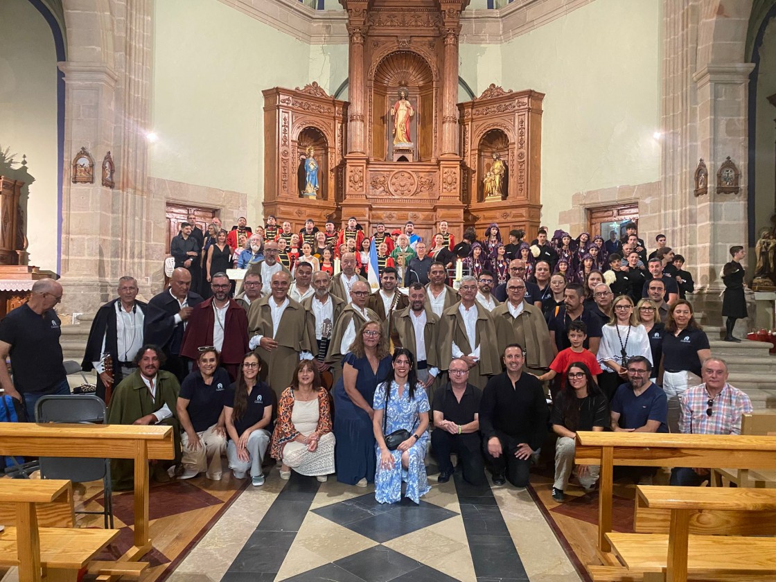 Alcalá de la Selva celebra el acto Homenaje a la Paz de Festifalk, que continuará hasta el martes en Monreal del Campo, Mora de Rubielos, Orihuela del Tremedal y Teruel