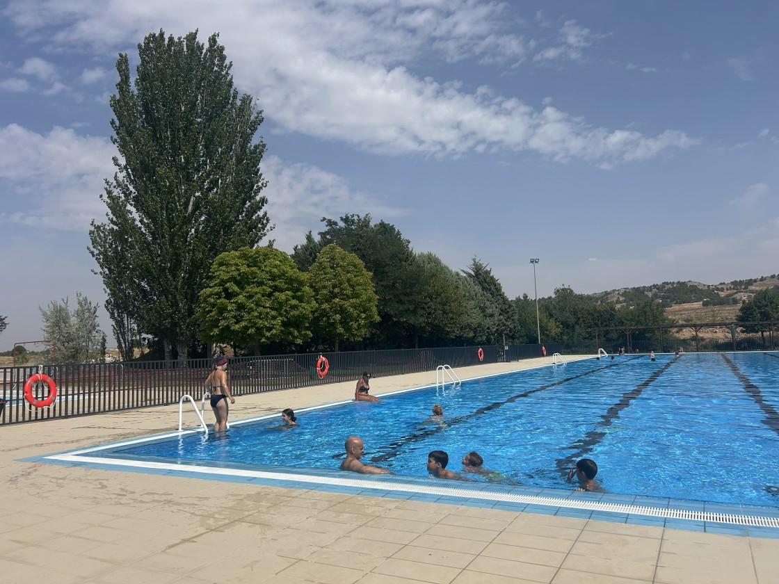 Baja ligeramente el número de bañistas en las piscinas de Teruel respecto al pasado verano