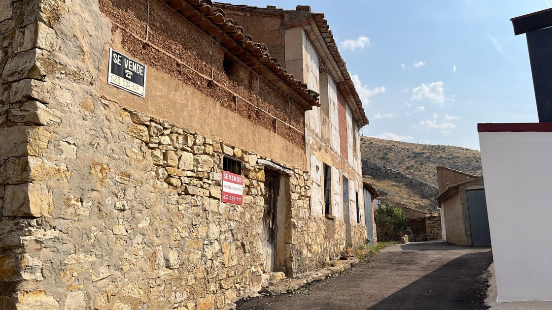 La campaña Pueblos Vivos mejora el acceso  a la vivienda en los pueblos turolenses