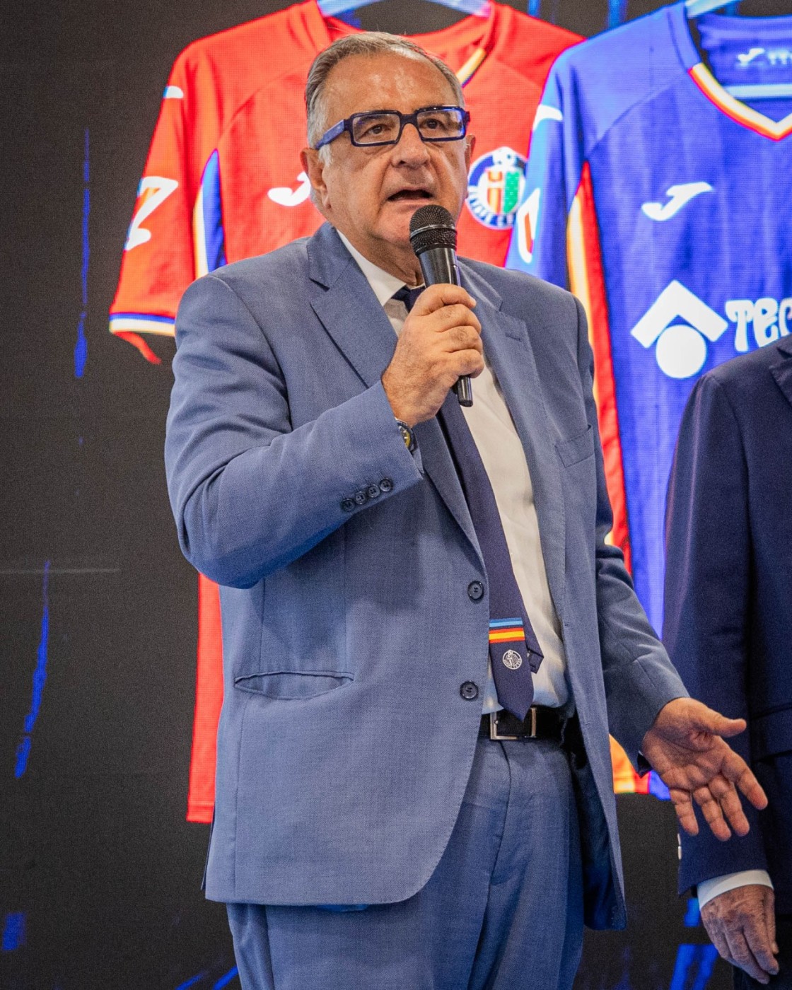 Calanda nombra Embajador del Melocotón Embolsado 2025 a Roberto ‘Bobby’ Gómez