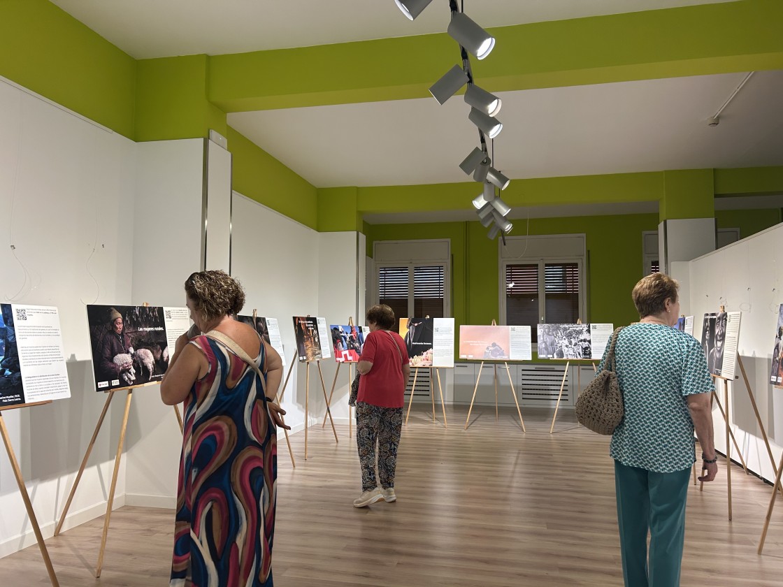 Cruz Roja acerca a Teruel la exposición ‘Mujeres del Mundo’ hasta el 29 de agosto