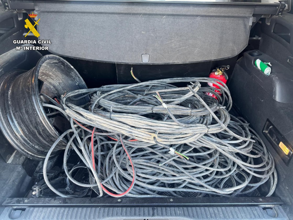 La Guardia Civil de Teruel detiene a una persona como presunta autora de once delitos de robo de cable de cobre en Calanda y Foz Calanda