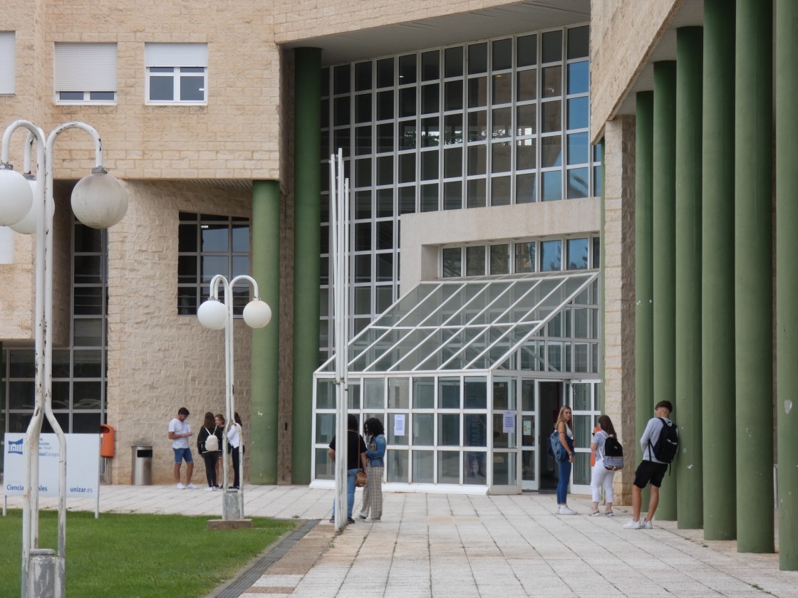 La Universidad de Zaragoza realiza el segundo llamamiento para la elección de estudios