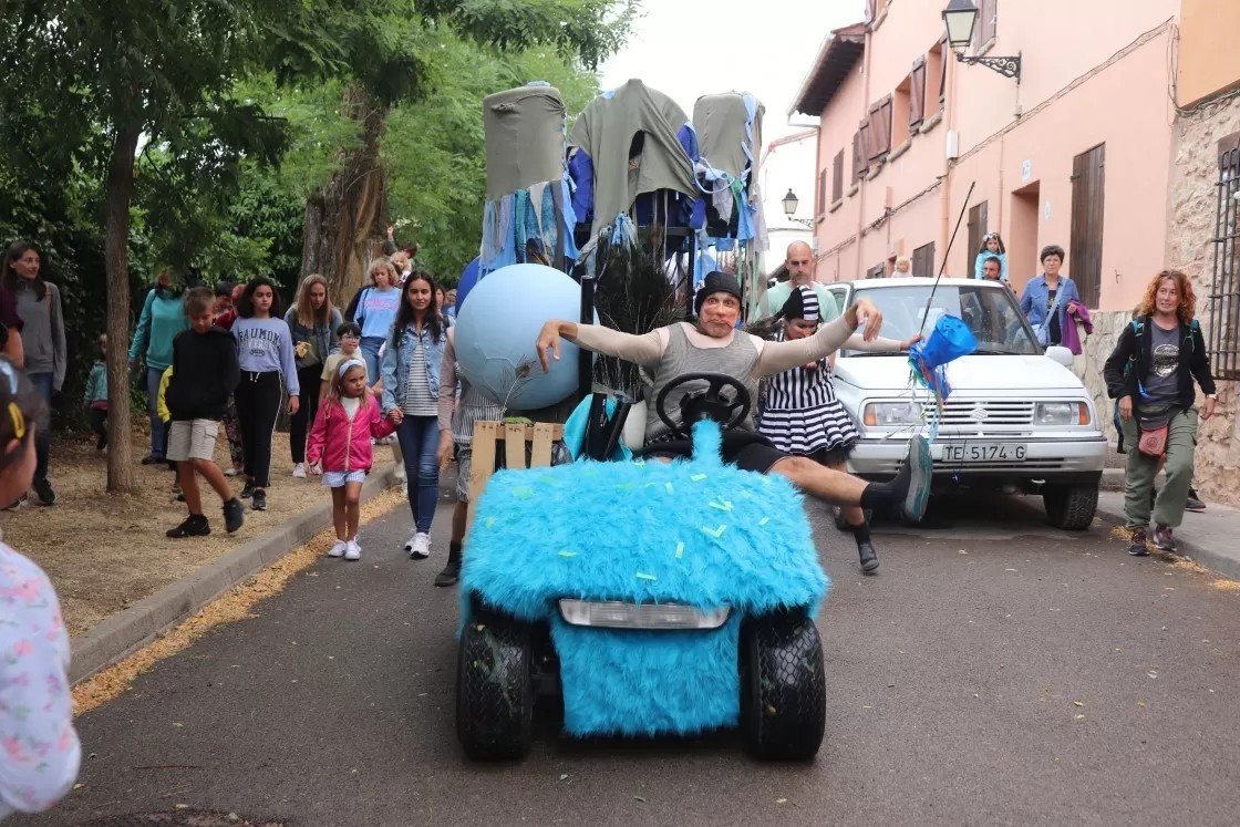 Carabolas celebra sus diez años con otros tantos espectáculos en Bronchales